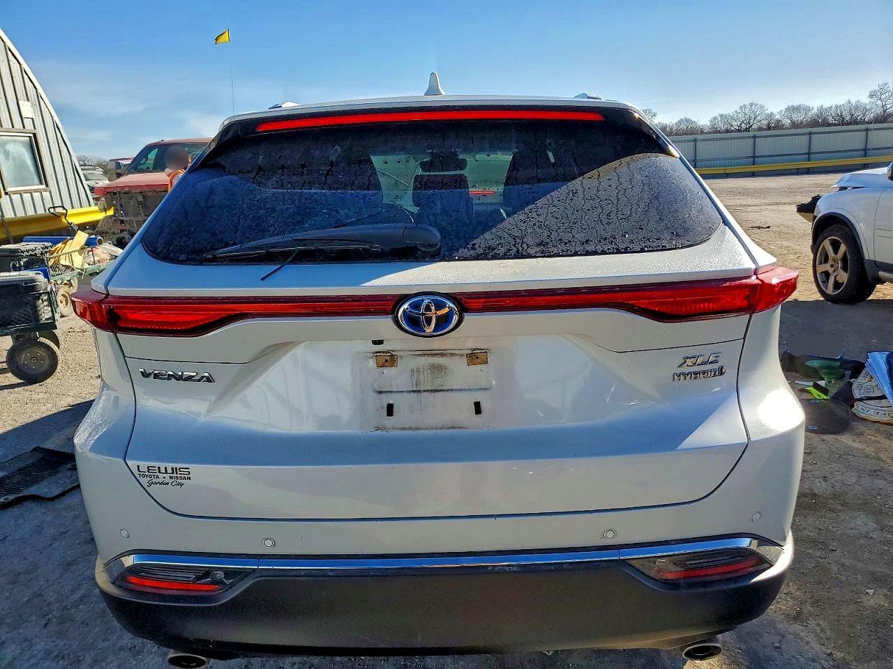 2022 Toyota Venza Xle - Image 6