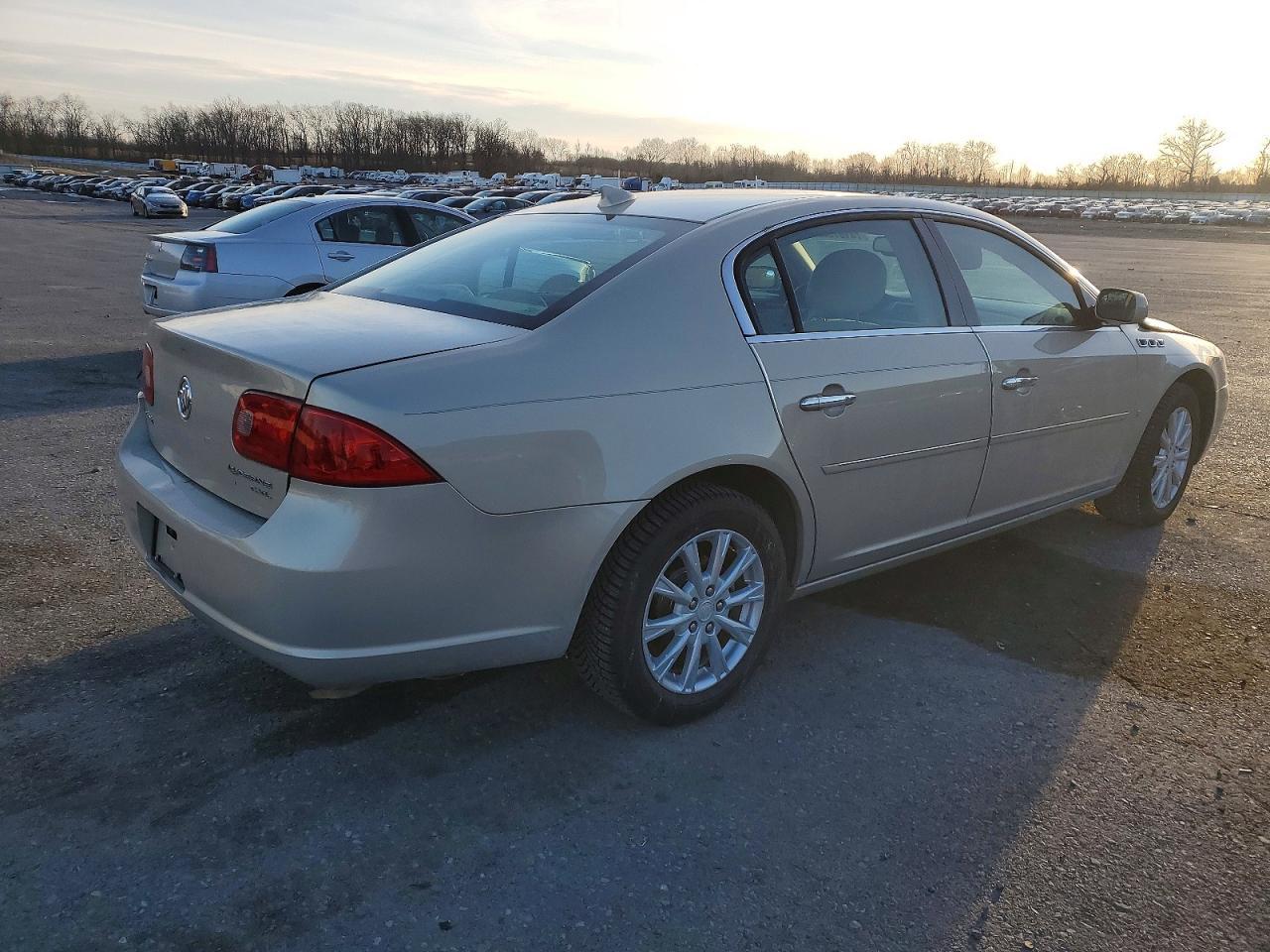 2009 Buick Lucerne Cxl - Image 3