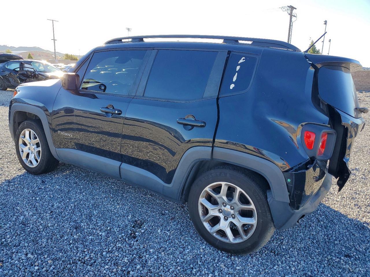 2016 Jeep Renegade Latitude - Фото 2