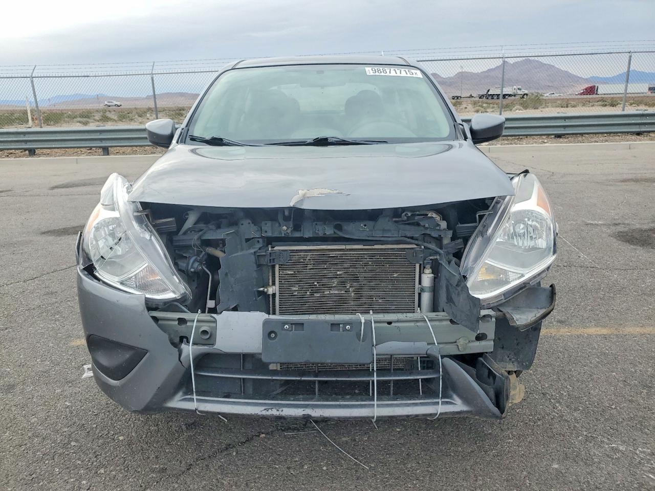 2018 Nissan Versa S - Image 5