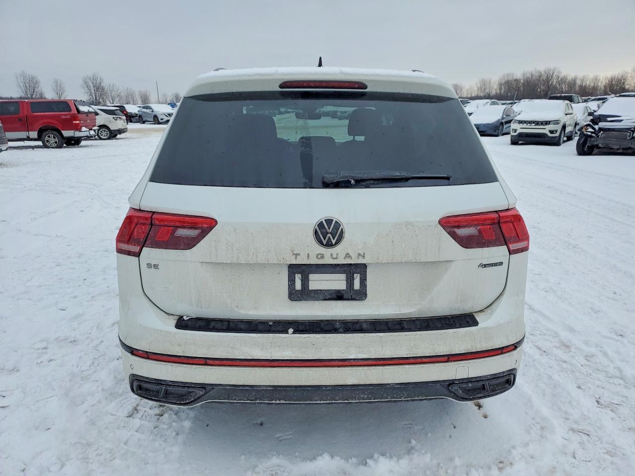 2024 Volkswagen Tiguan Se R-Line Black - Image 6