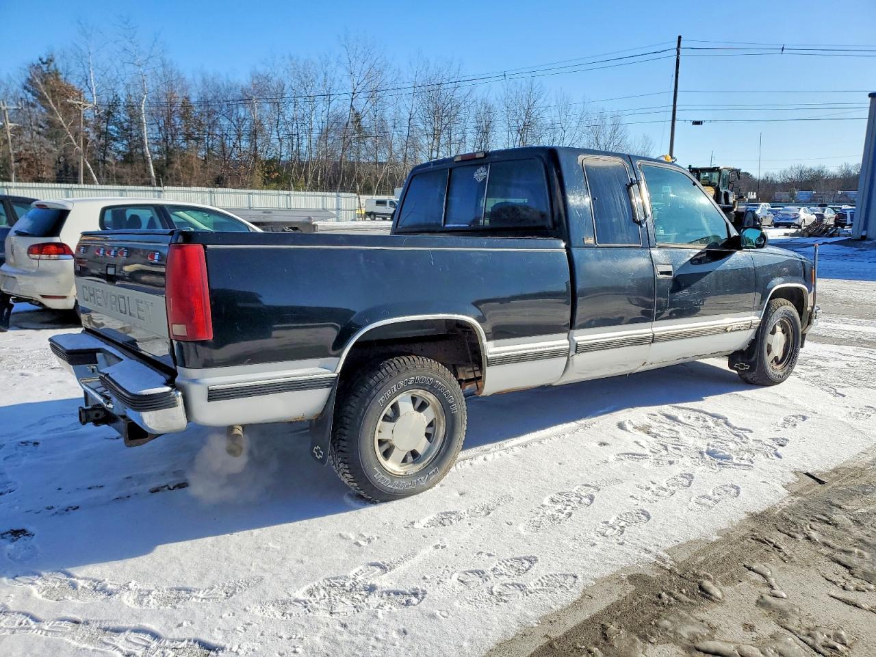 1997 Chevrolet Gmt-400 C1500 - Image 3
