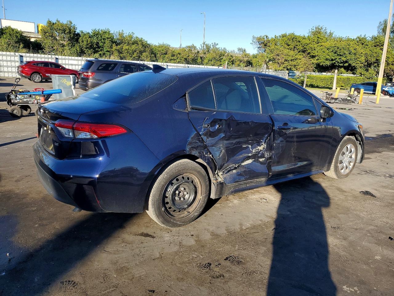 2024 Toyota Corolla Le - Фото 3