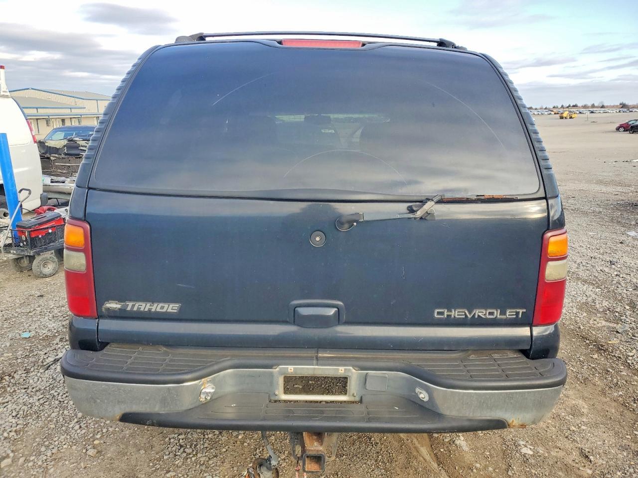 2002 Chevrolet Tahoe K1500 - Фото 6