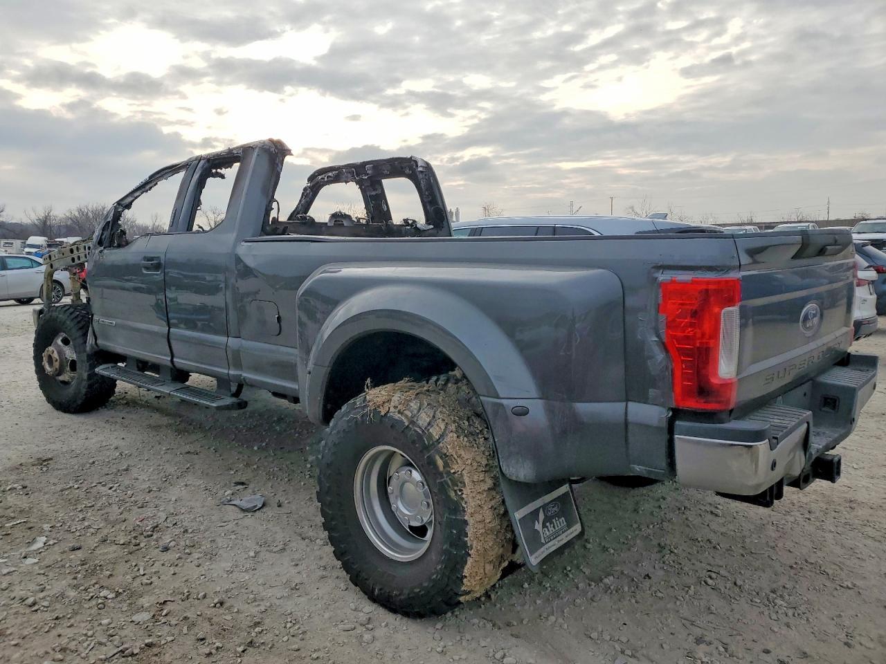 2018 Ford F350 Super Duty - Image 2