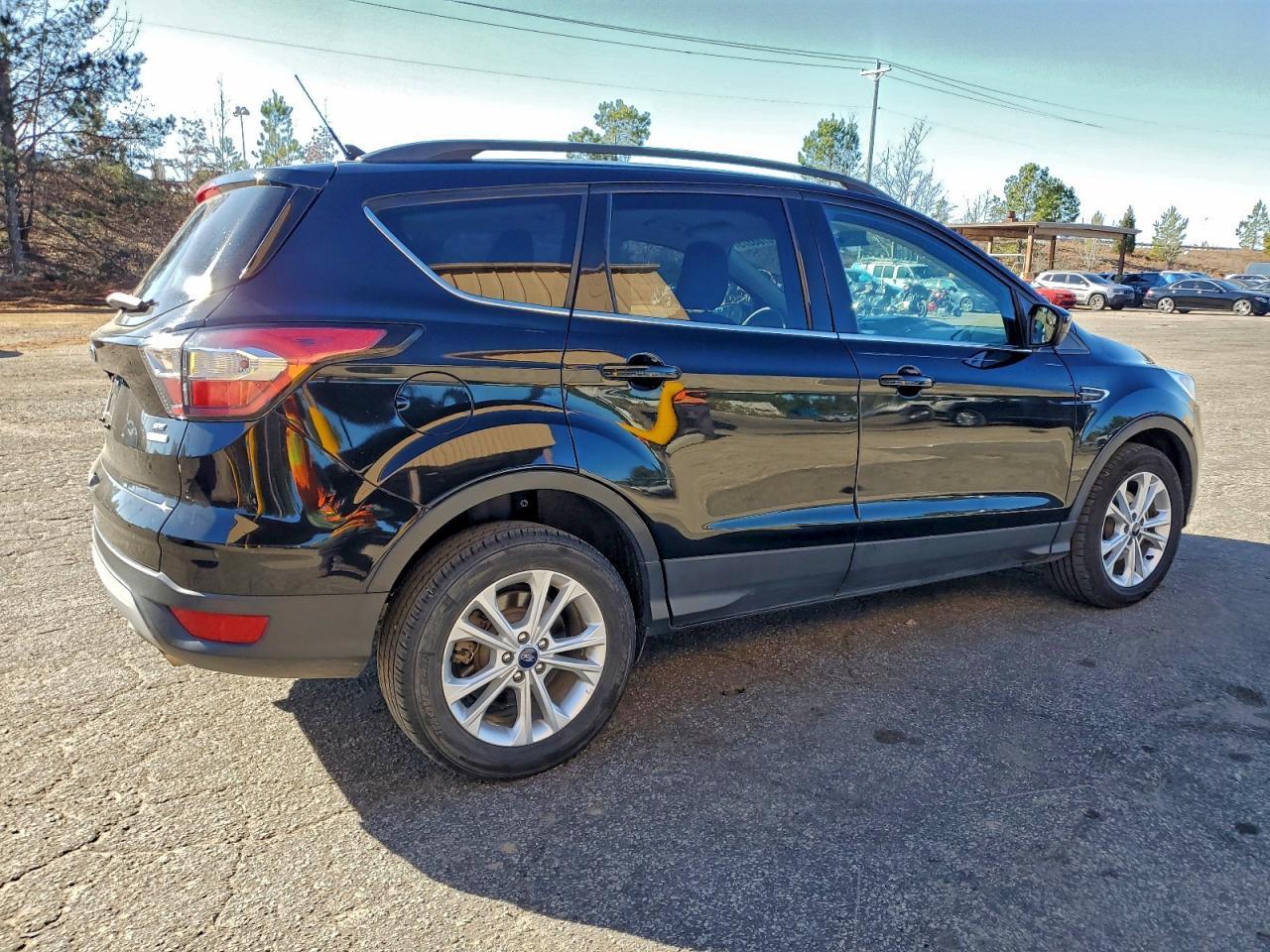 2018 Ford Escape Se - Фото 3
