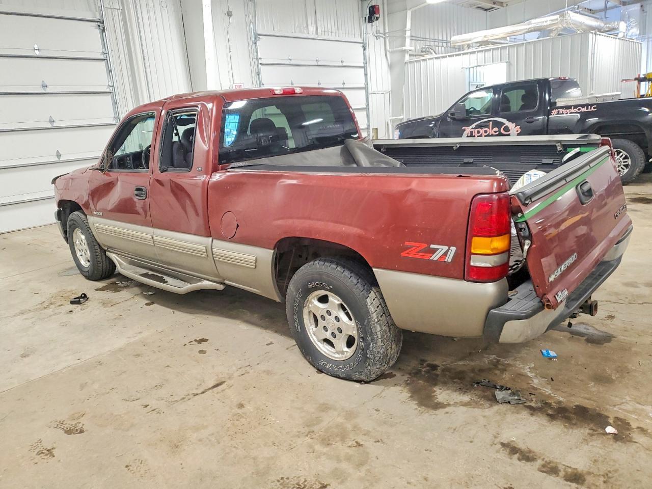 1999 Chevrolet Silverado K1500 - Фото 2
