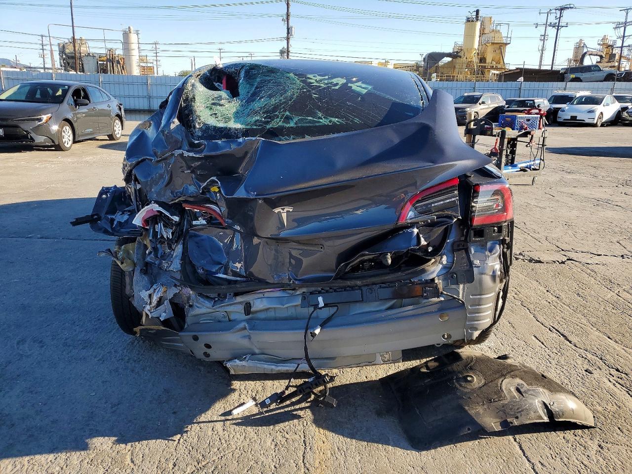 2023 Tesla Model 3 - Фото 6