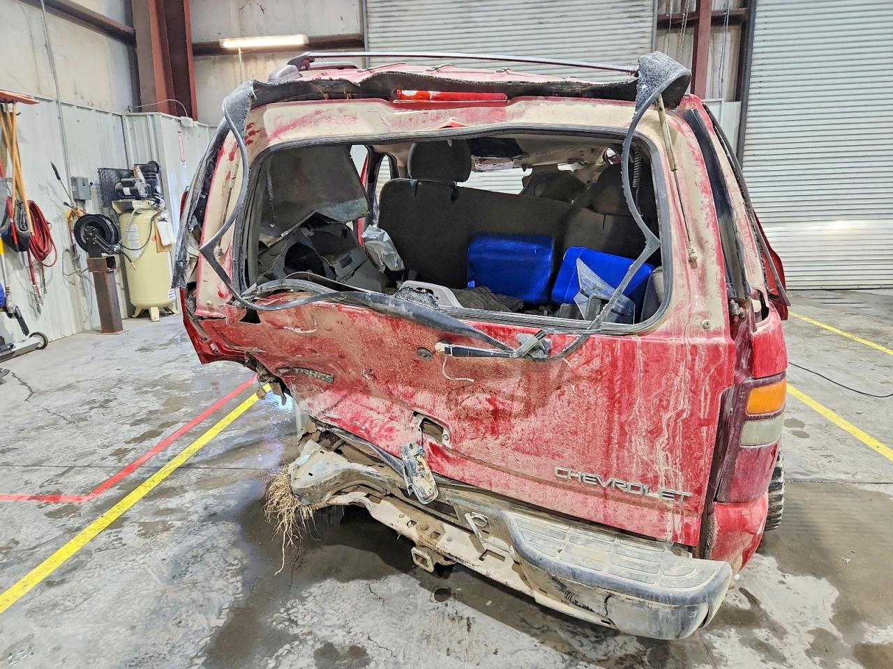 2002 Chevrolet Tahoe C1500 - Фото 6