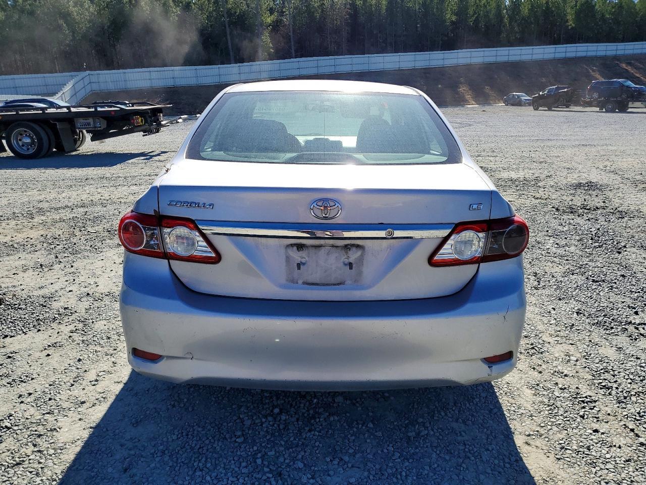 2012 Toyota Corolla Base - Фото 6