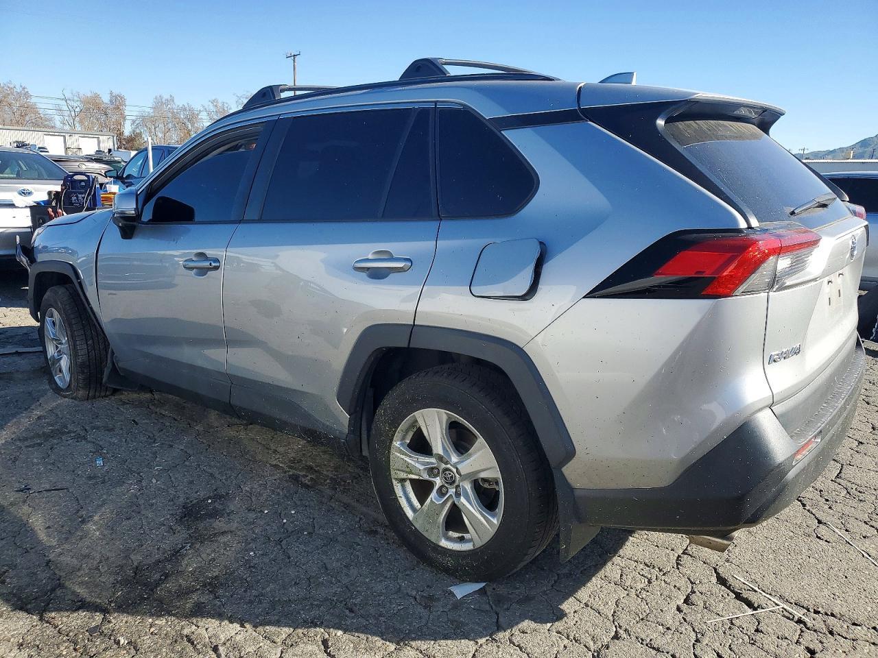 2021 Toyota Rav4 Xle - Фото 2