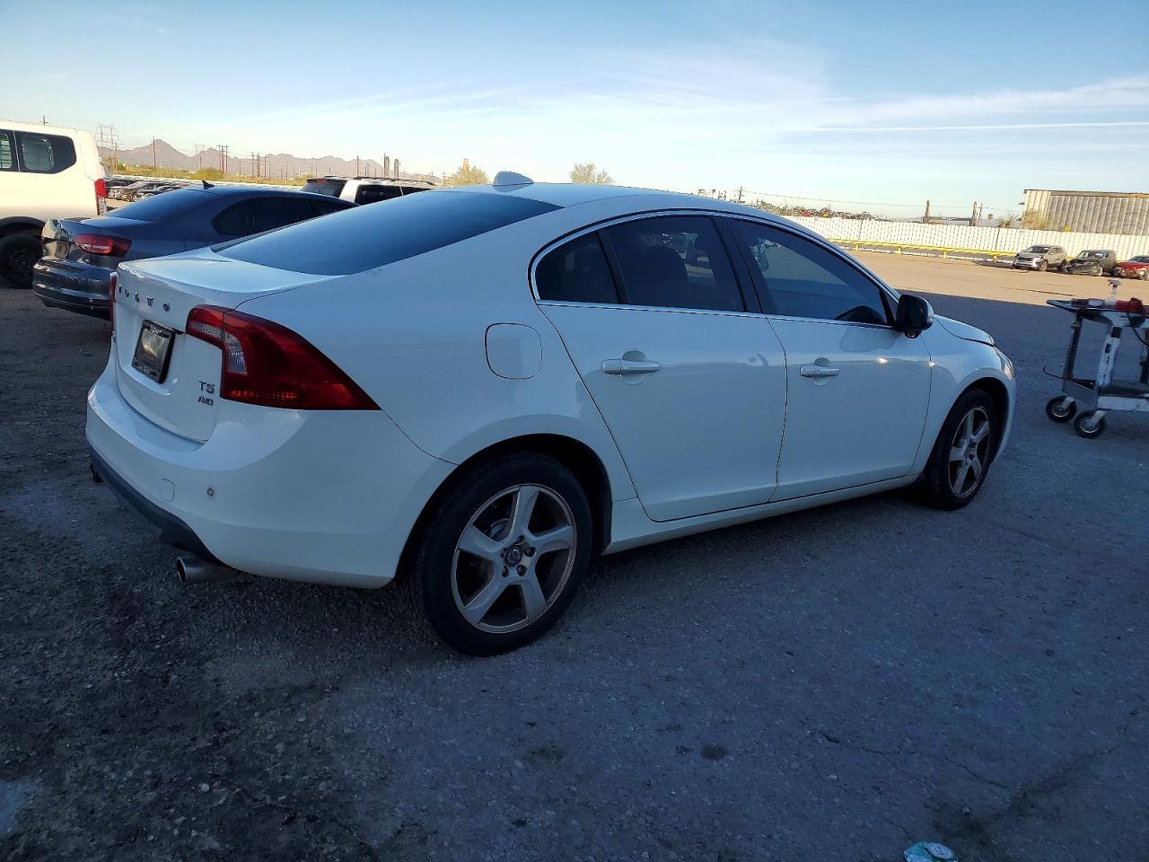 2013 Volvo S60 T5 - Фото 3