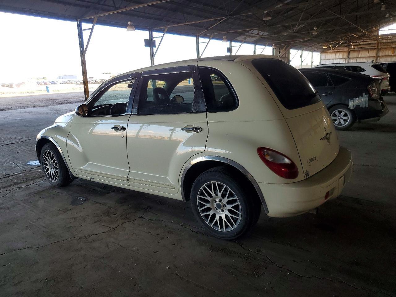 2007 Chrysler Pt Cruiser Touring - Image 2