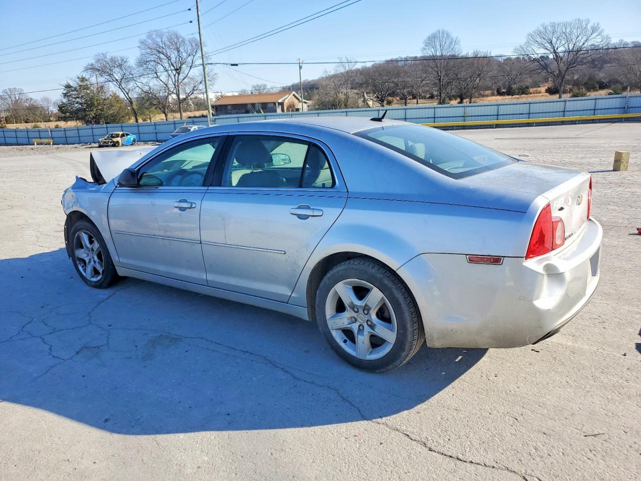 2011 Chevrolet Malibu Ls - Image 2