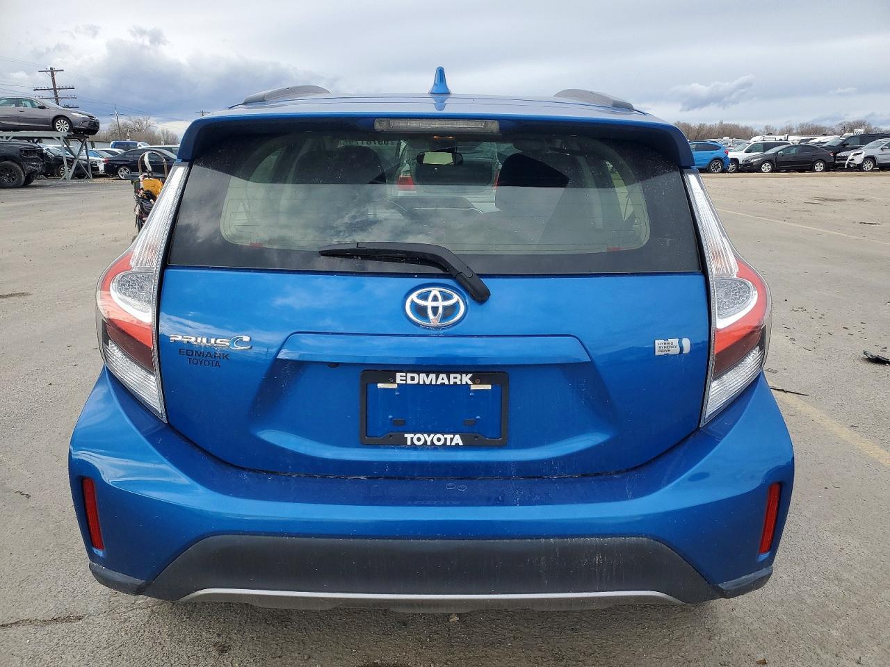 2019 Toyota Prius C - Фото 6