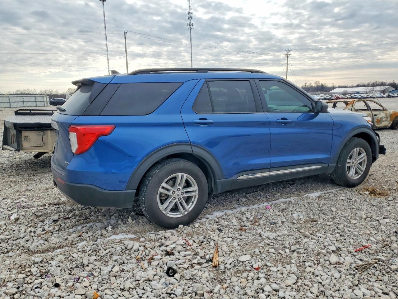 2021 Ford Explorer Xlt - Фото 3