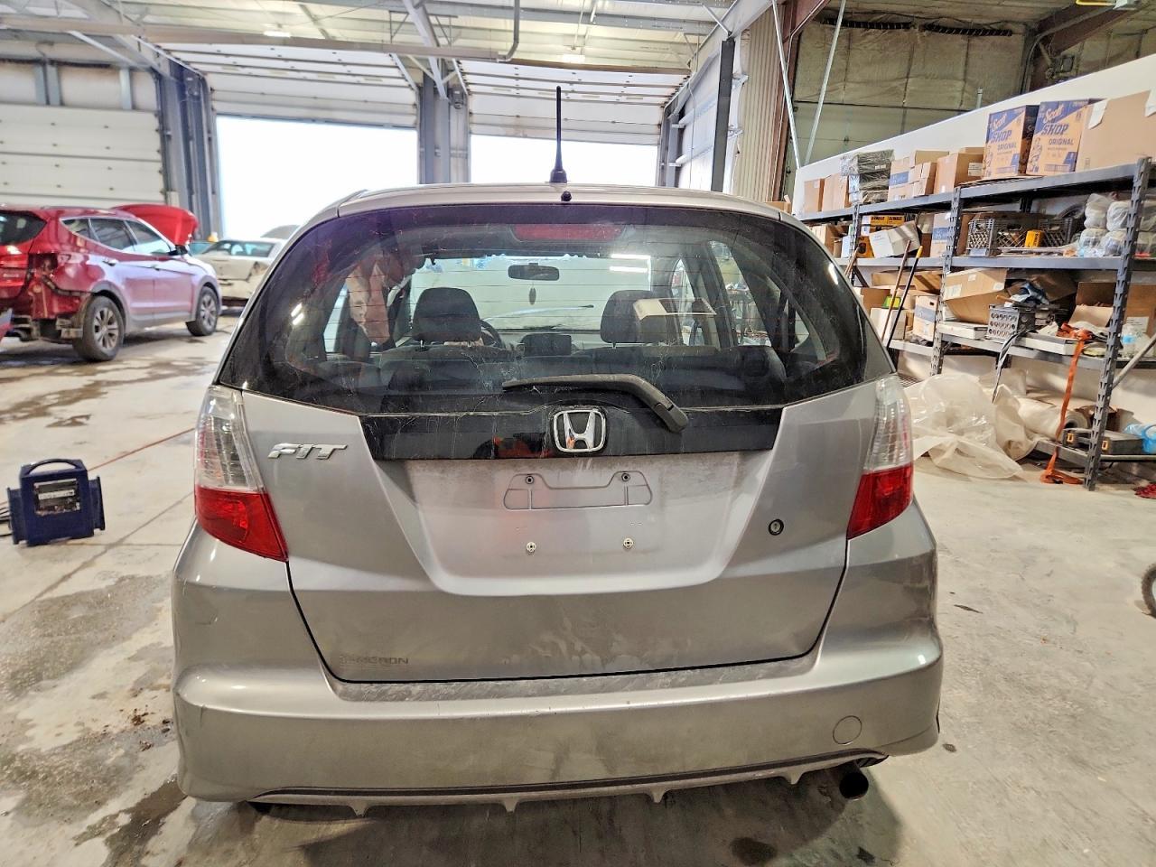 2010 Honda Fit - Фото 6