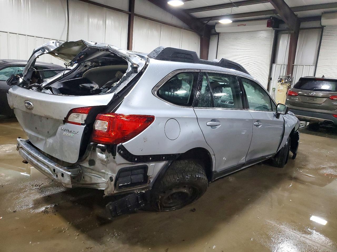 2016 Subaru Outback 2.5I - Фото 3