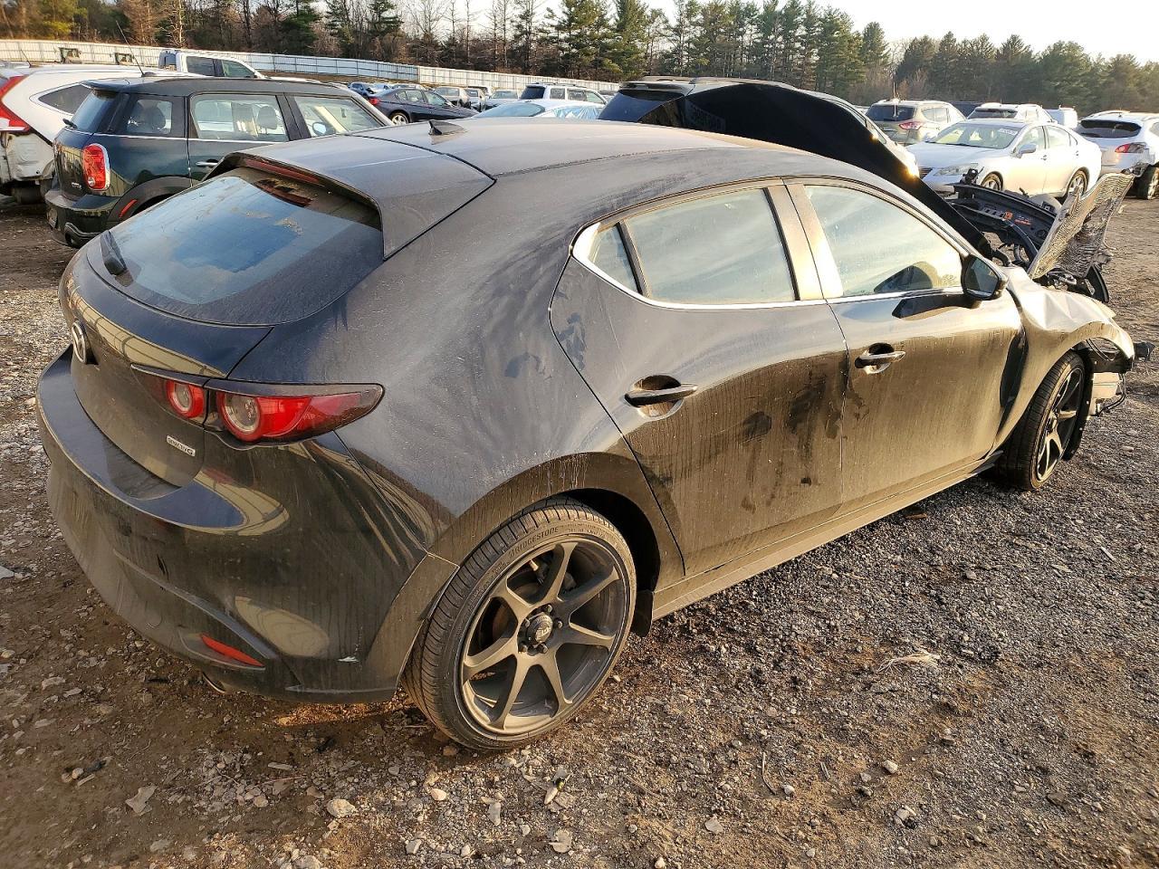 2019 Mazda 3 Preferred - Фото 3