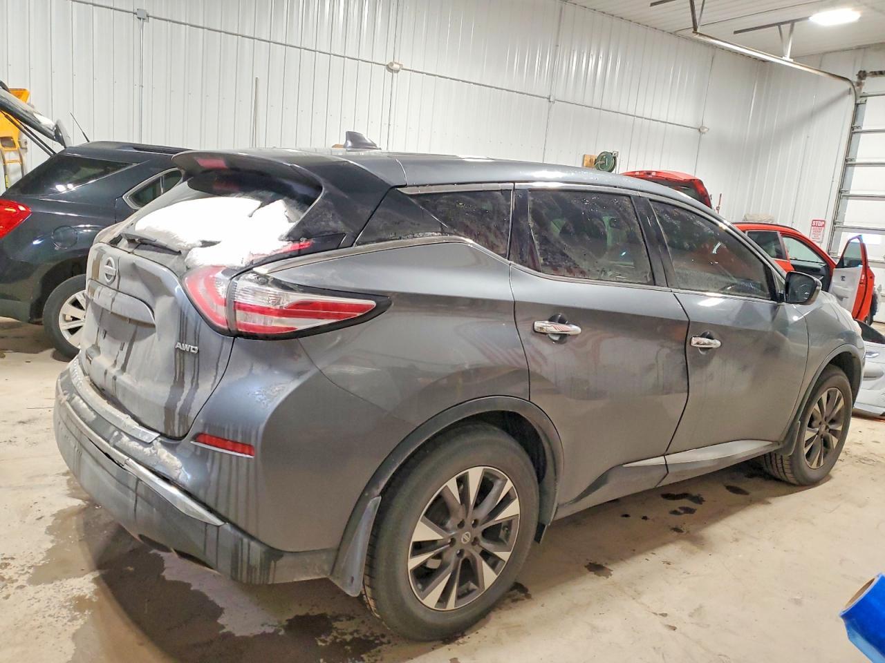 2017 Nissan Murano S - Image 3