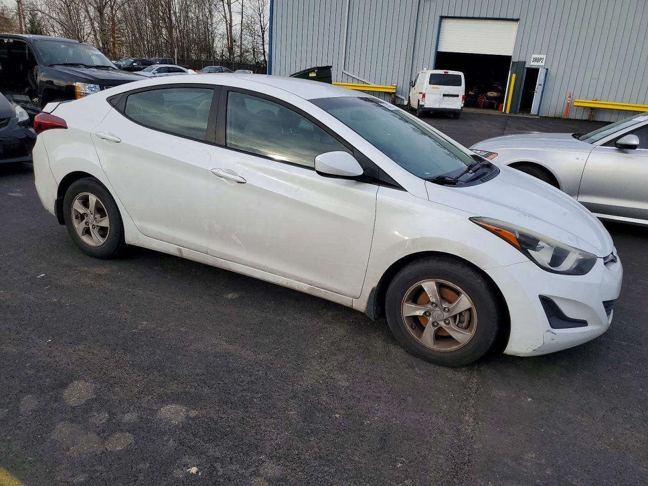 2015 Hyundai Elantra Se - Фото 4