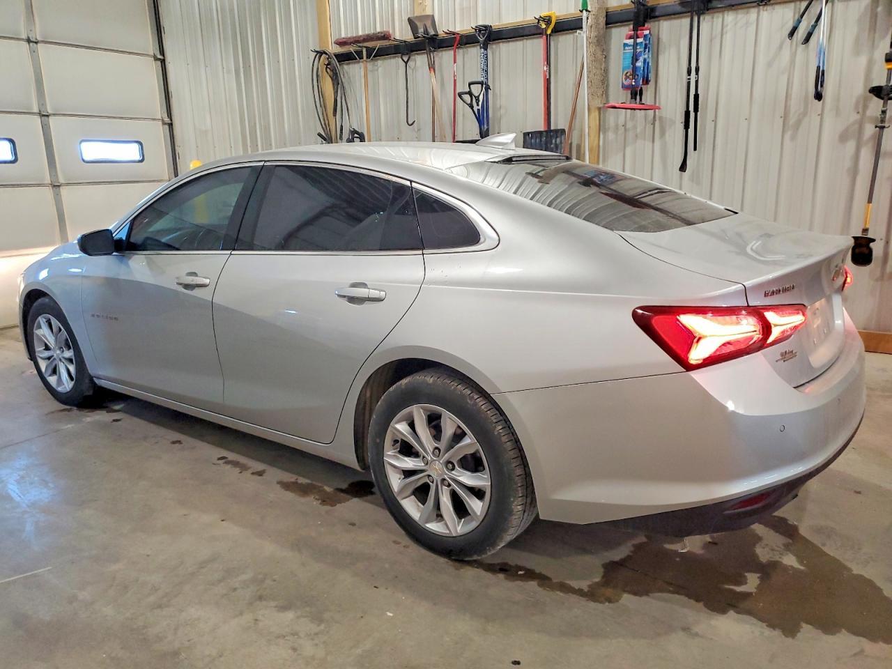 2021 Chevrolet Malibu Lt - Image 2