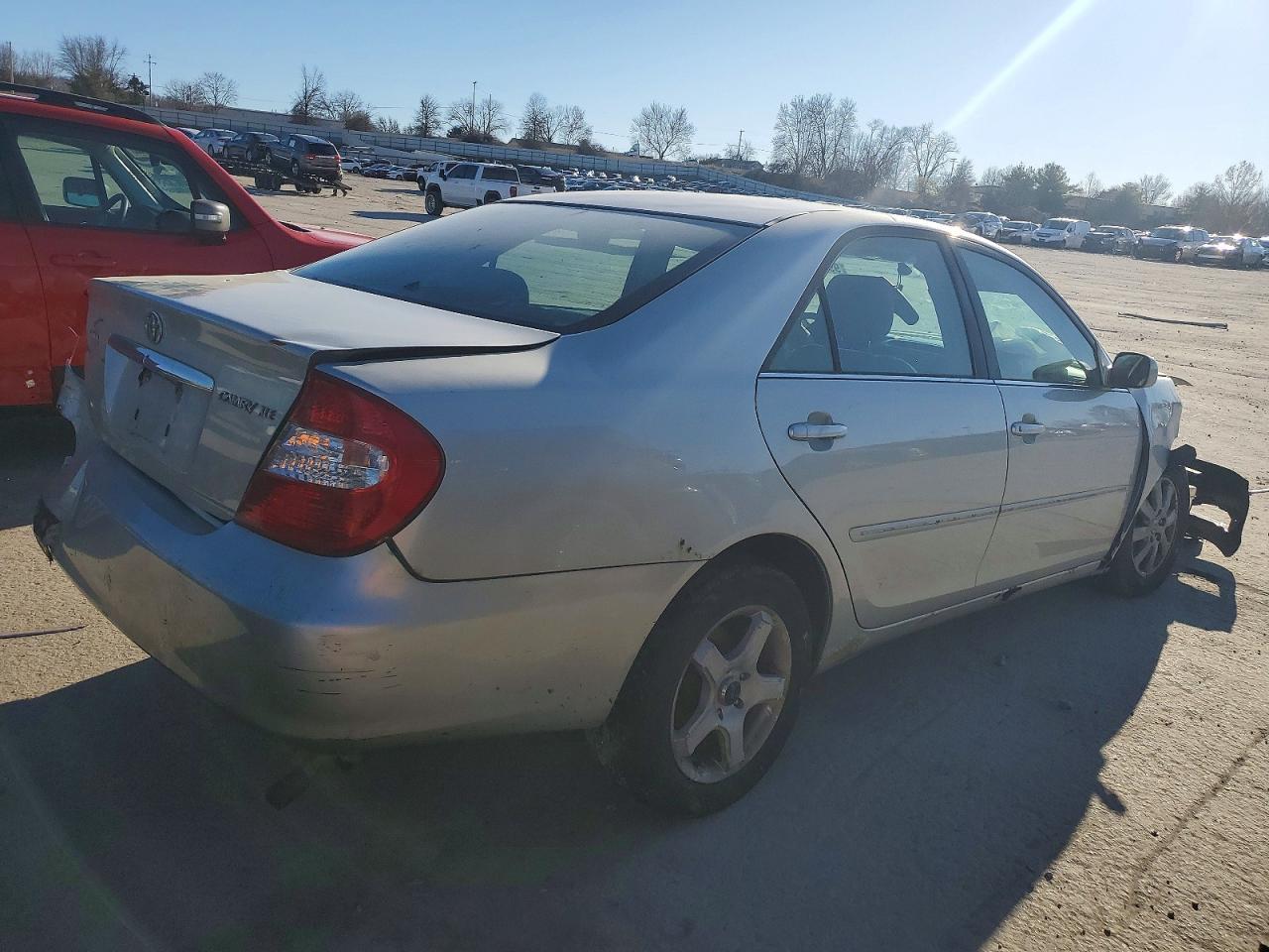 2004 Toyota Camry Le - Image 3