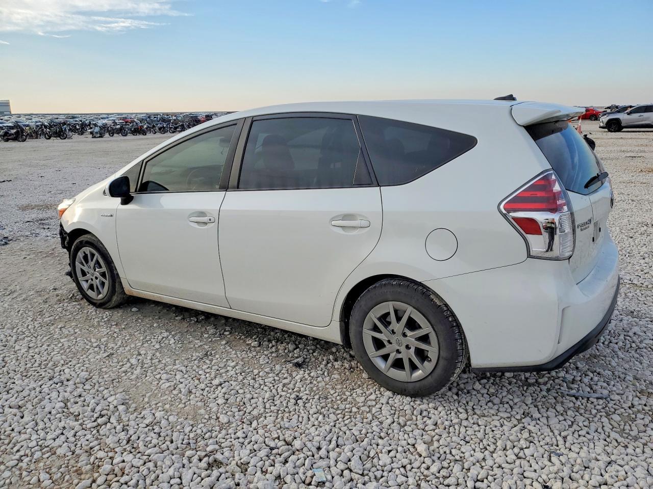 2017 Toyota Prius V - Image 2