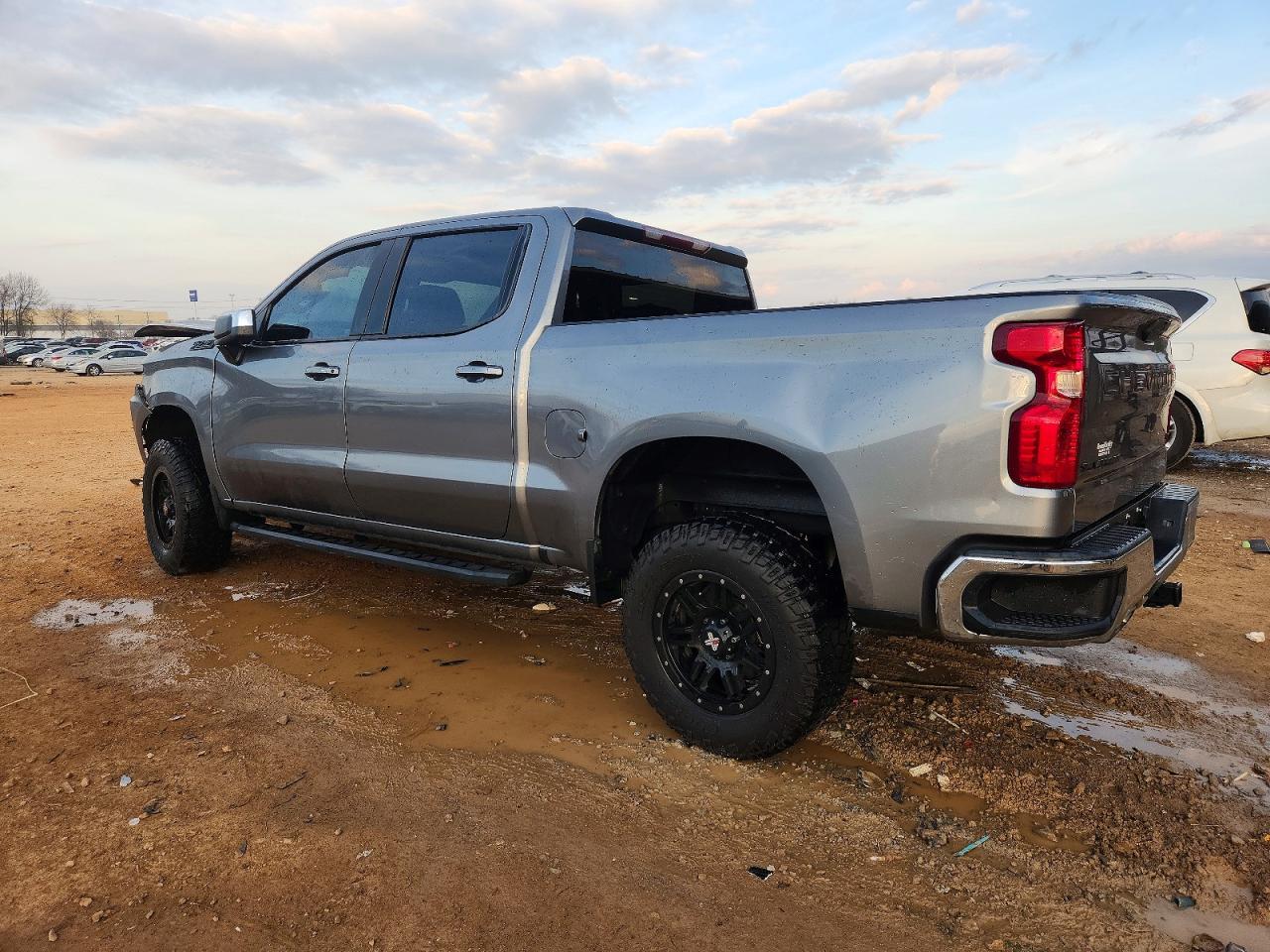 2020 Chevrolet Silverado K1500 Lt - Фото 2