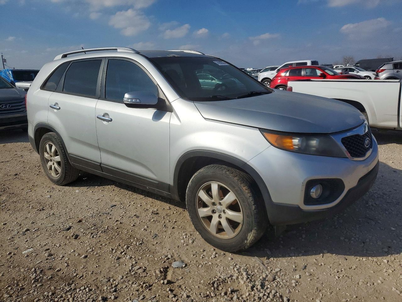 2013 Kia Sorento Lx - Фото 4