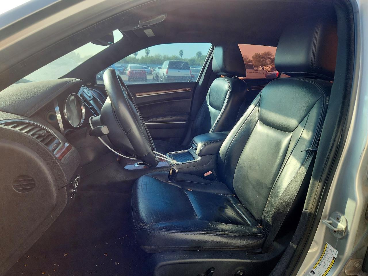 2012 Chrysler 300 Limited - Фото 7