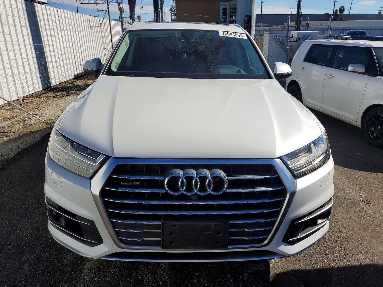 2017 Audi Q7 Prestige - Image 5