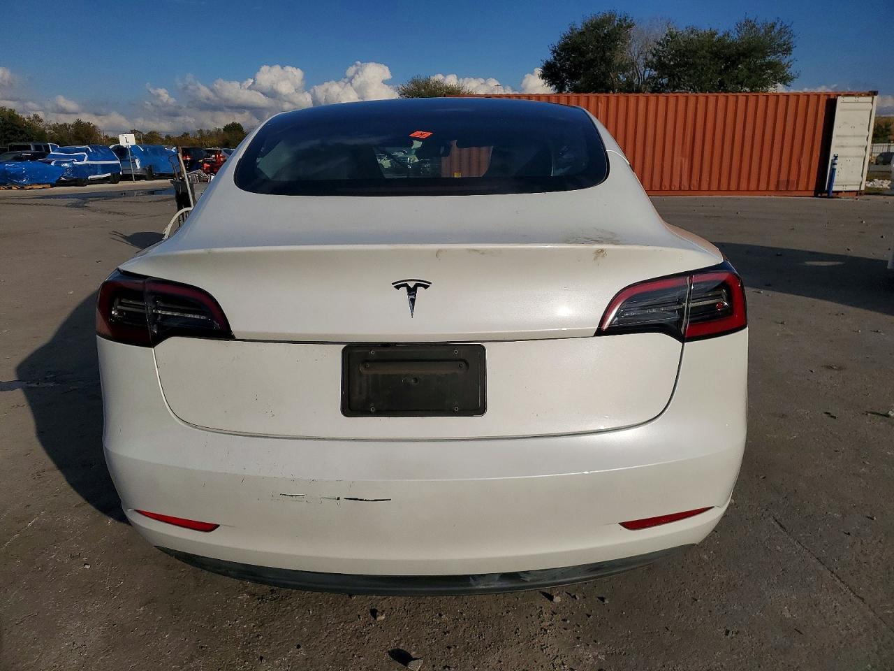 2023 Tesla Model 3 - Image 6