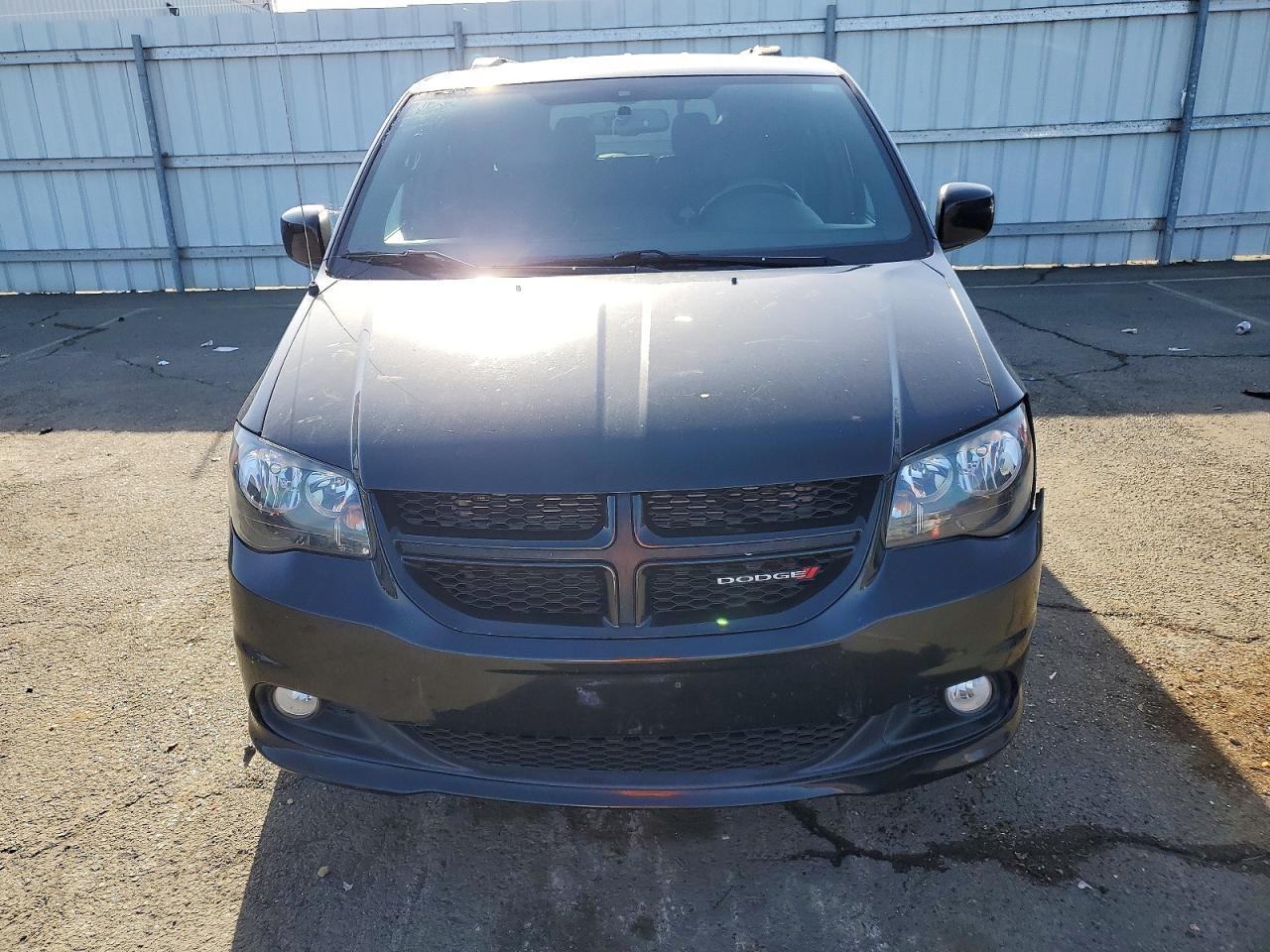 2017 Dodge Grand Caravan Gt - Фото 5