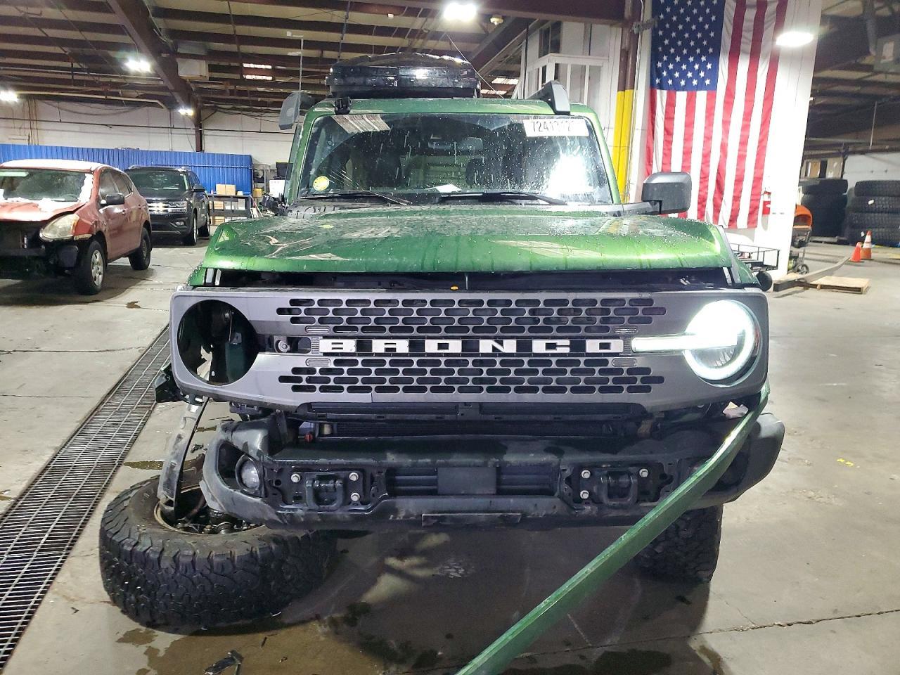 2023 Ford Bronco Base - Фото 5