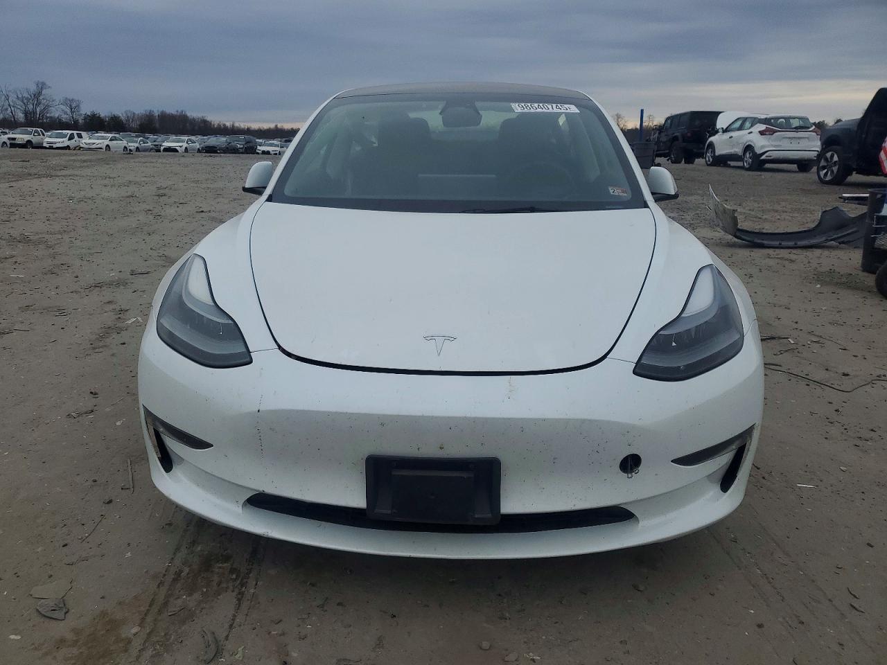 2023 Tesla Model 3 - Фото 5