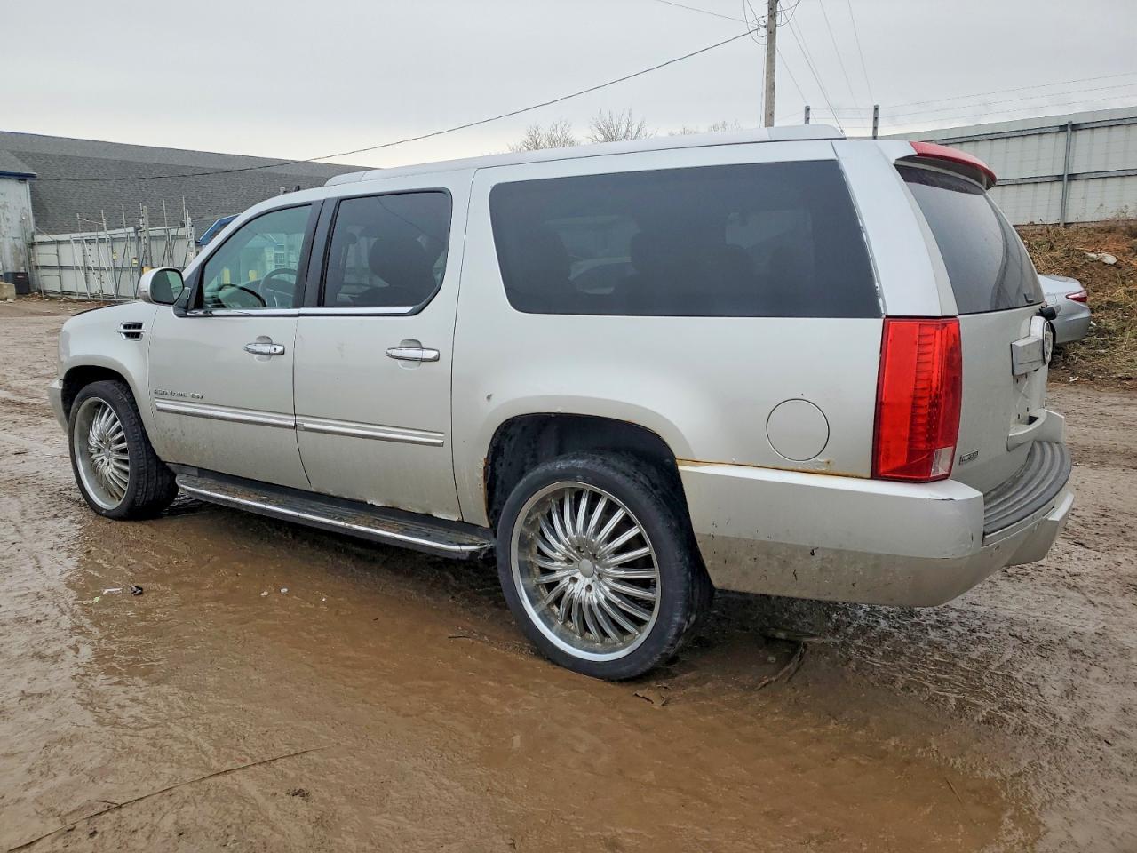 2011 Cadillac Escalade Esv Luxury - Фото 2