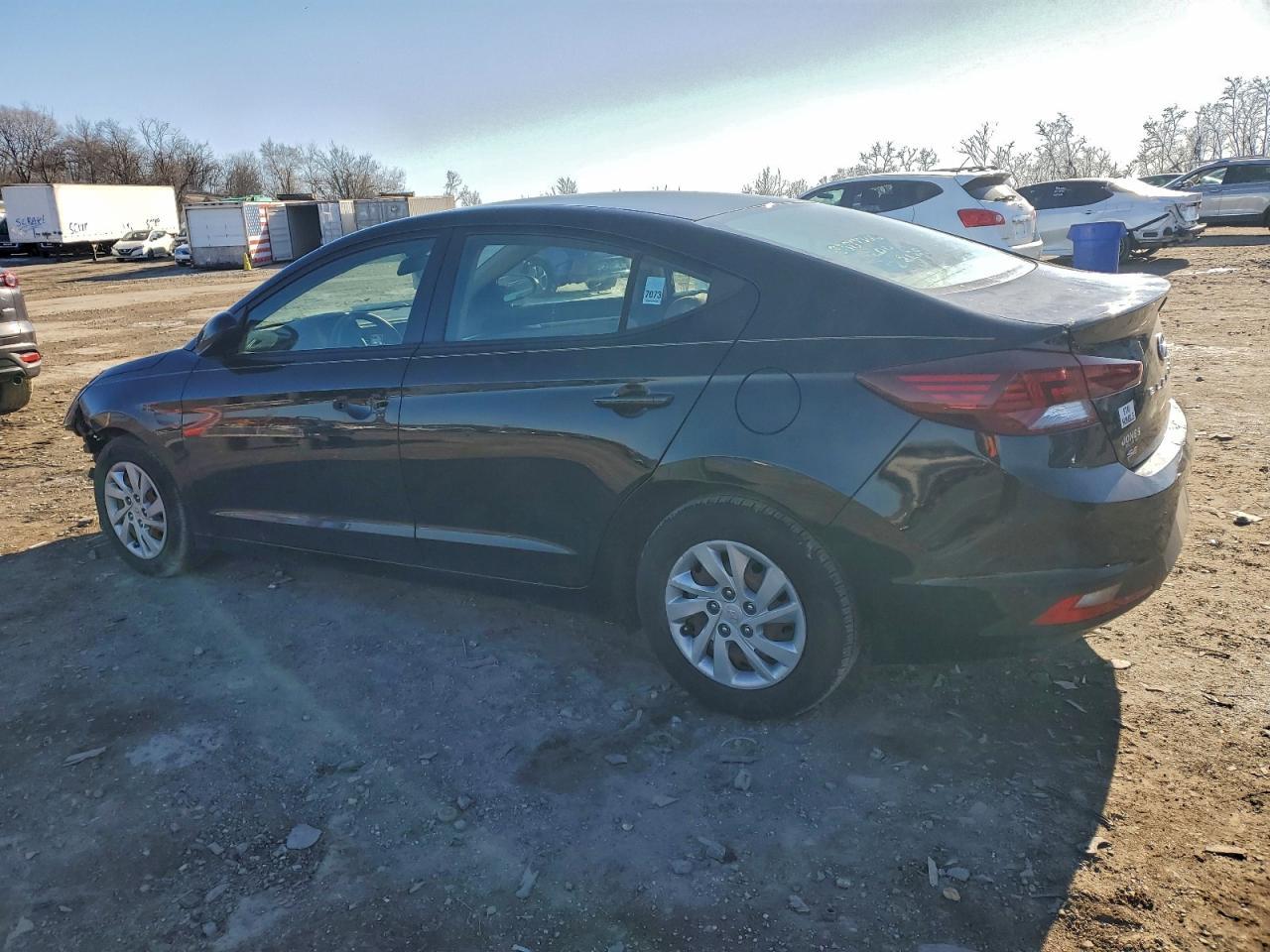 2020 Hyundai Elantra Se - Фото 2
