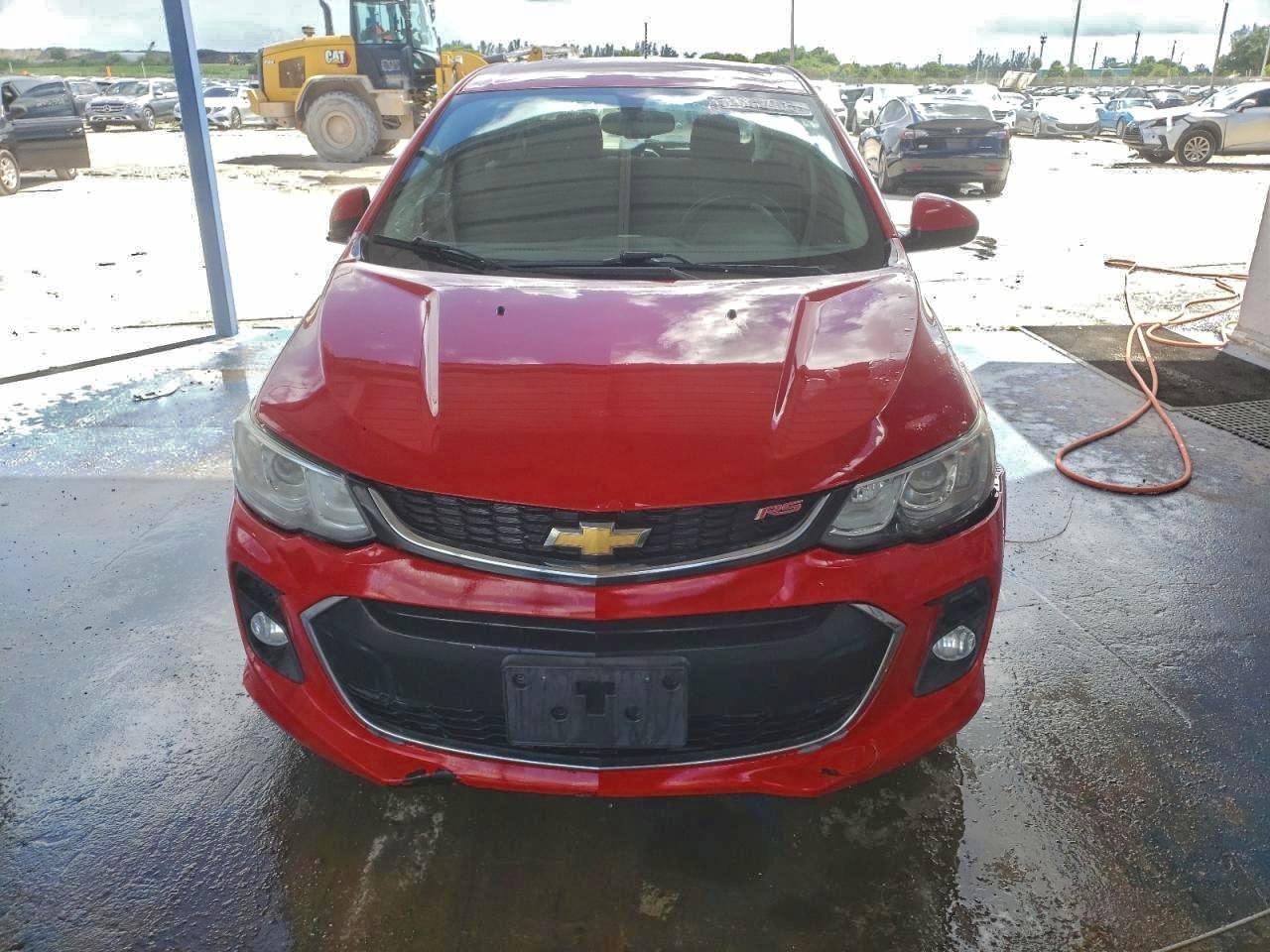 2017 Chevrolet Sonic Lt - Image 5