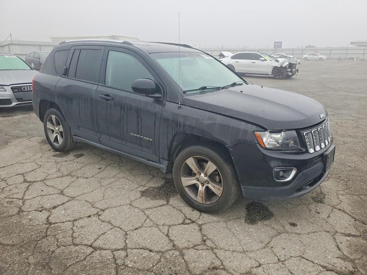 2016 Jeep Compass Latitude - Фото 4