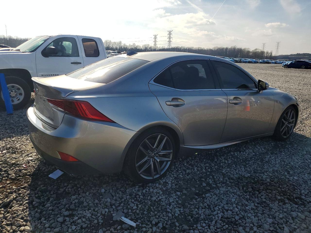 2017 Lexus Is 300 - Image 3