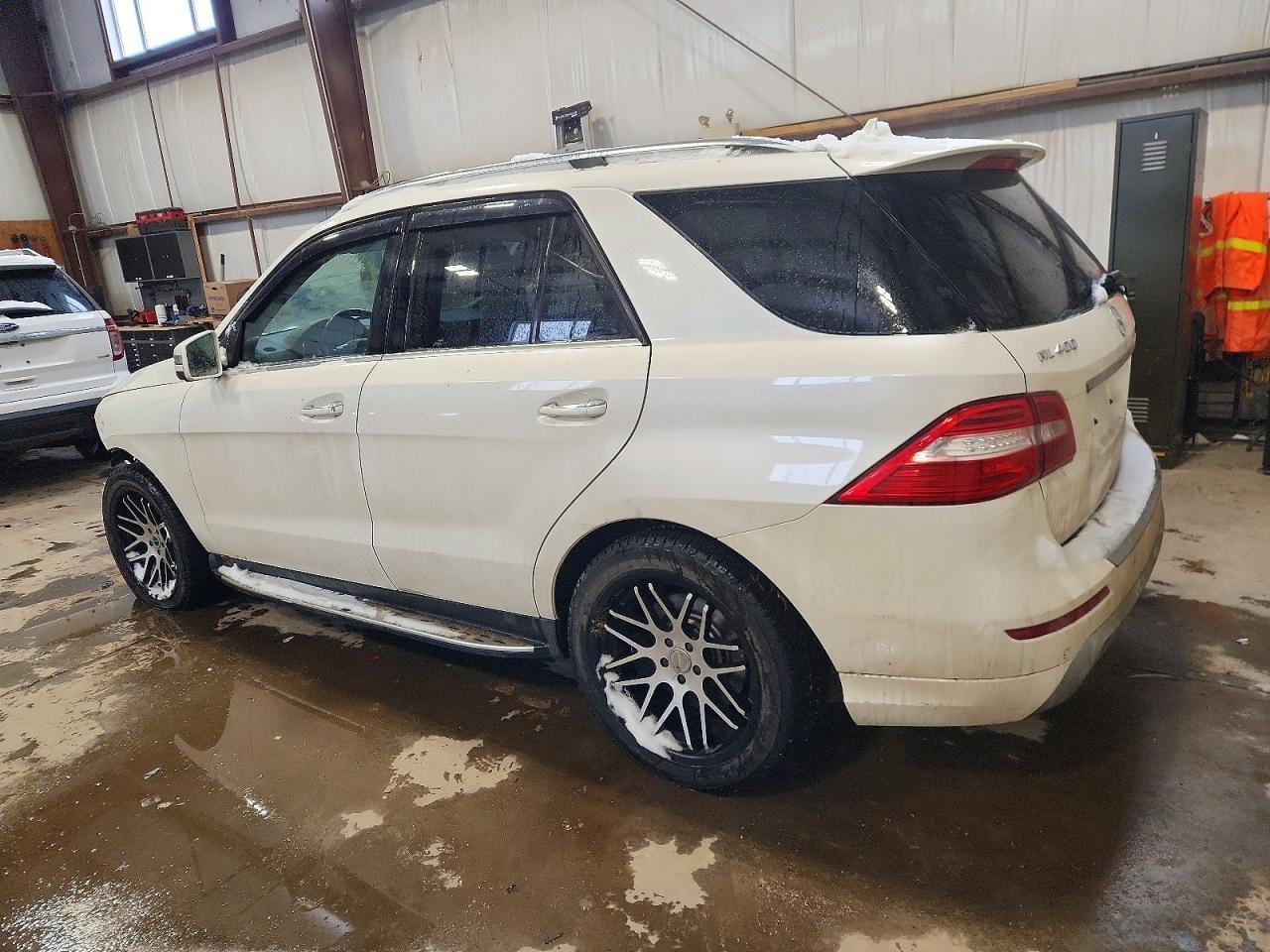 2015 Mercedes-Benz Ml 400 4Matic - Фото 2