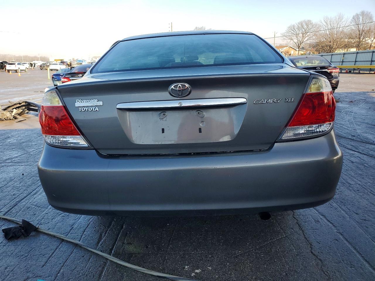 2005 Toyota Camry Le - Фото 6