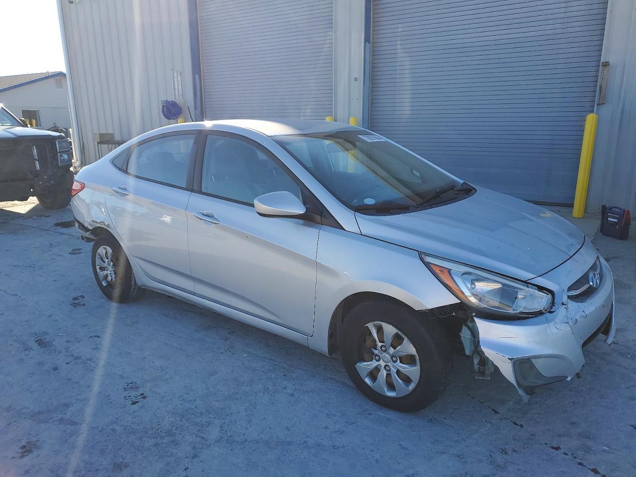 2017 Hyundai Accent Se - Фото 4