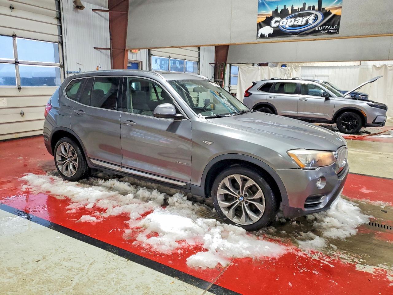 2016 BMW X3 xDrive28I - Фото 4