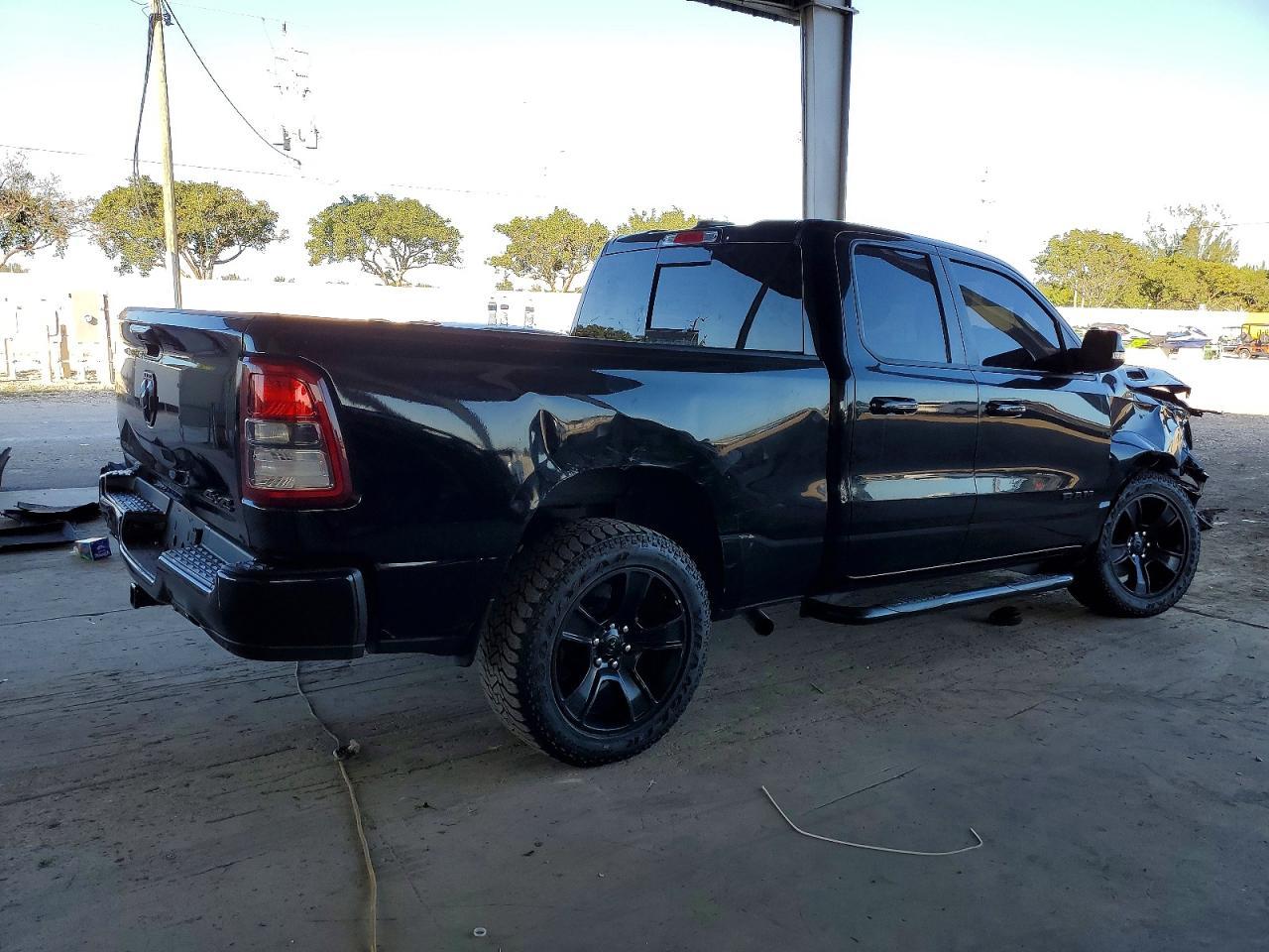 2021 Ram 1500 Big Horn/Lone Star - Фото 3