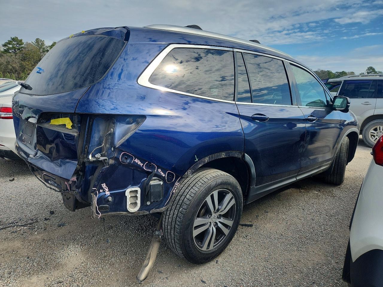 2016 Honda Pilot Exl - Image 3