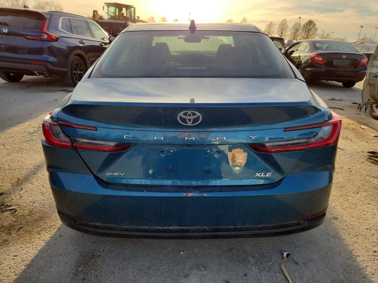 2025 Toyota Camry Xse - Фото 6