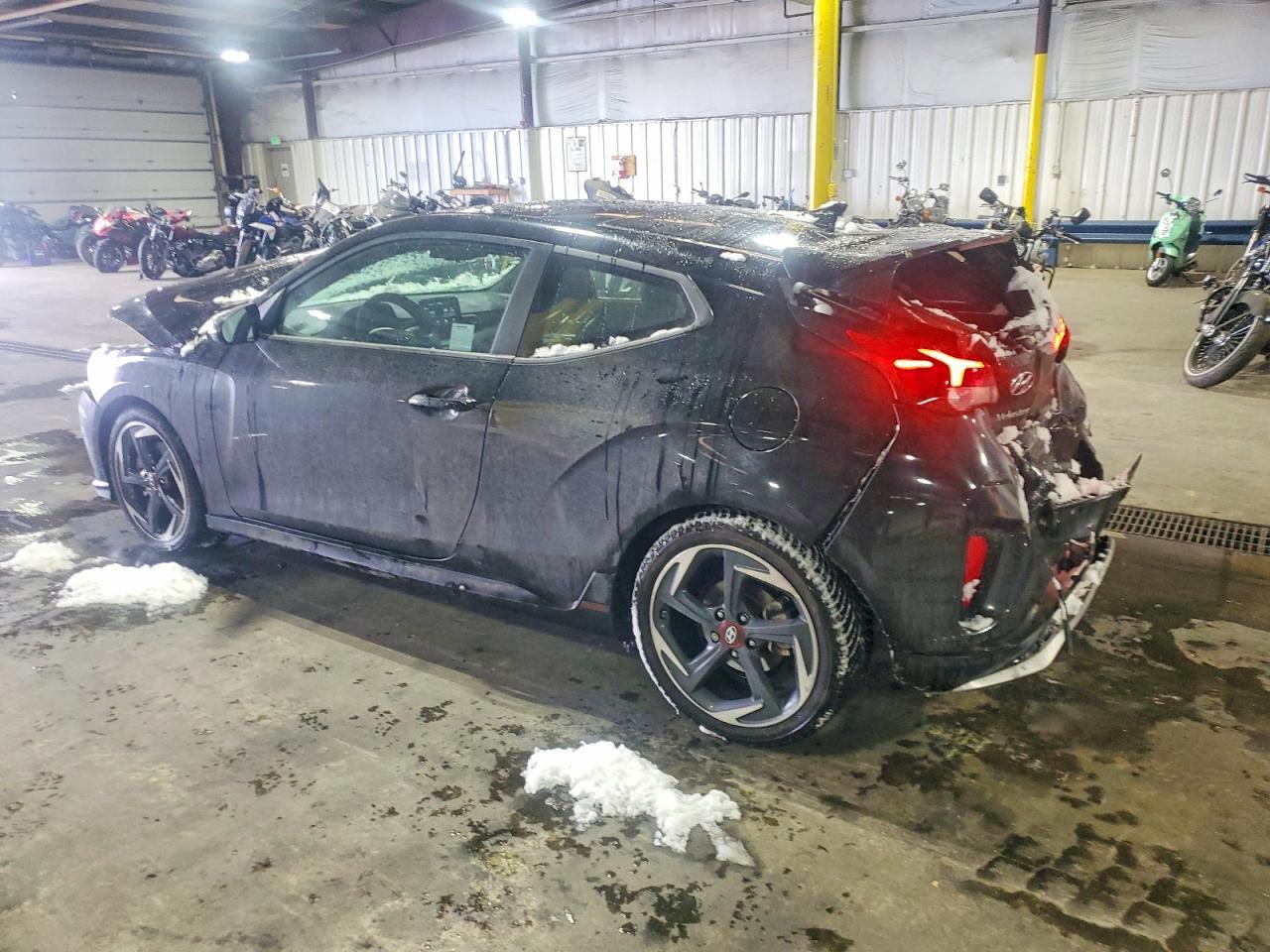 2020 Hyundai Veloster Turbo - Image 2