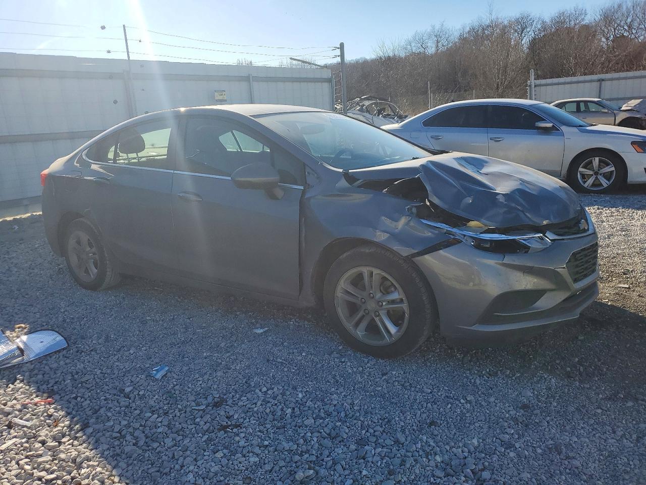 2018 Chev Cruze - Фото 4